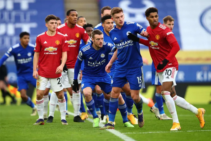 M.U và Leicester giữ chân nhau nhưng Liverpool không tận dụng được.