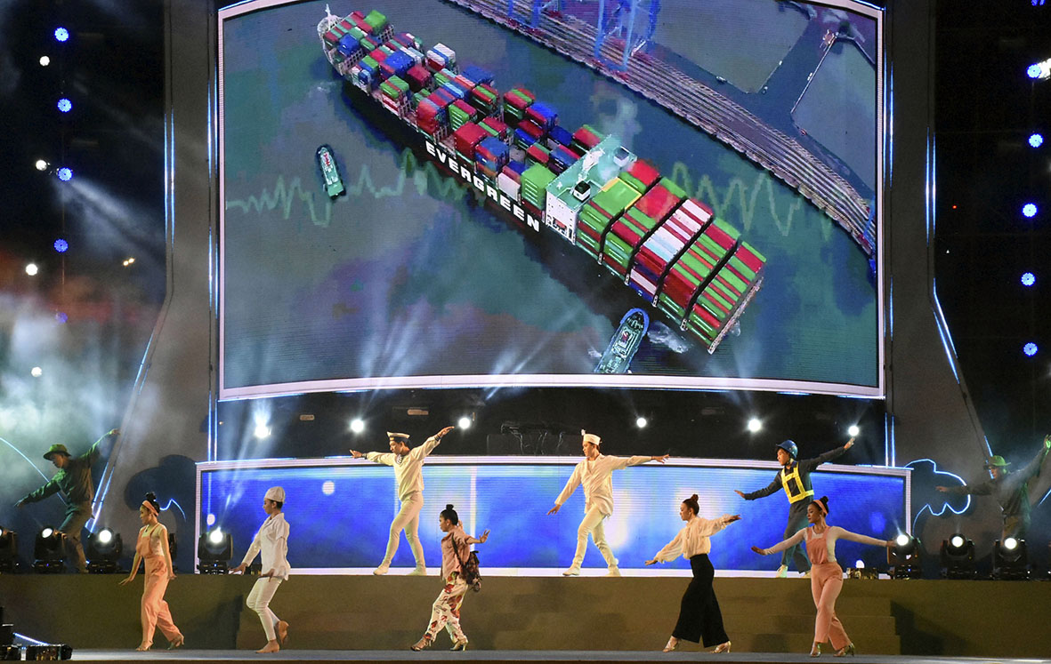 Nhóm vũ đạo thể hiện tiết mục sân khấu hóa “BR-VT: Dấu ấn 2020”.