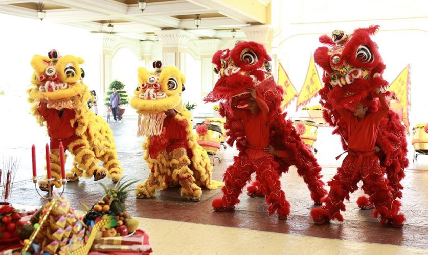 Múa lân được The Grand Ho Tram Resort & Casino tổ chức vào Tết Nguyên đán hằng năm.