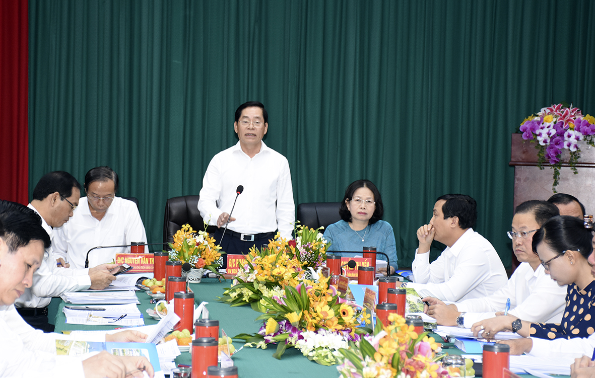 Ông Phạm Viết Thanh, Ủy viên Trung ương Đảng, Bí thư Tỉnh ủy phát biểu tại cuộc làm việc với TX. Phú Mỹ.