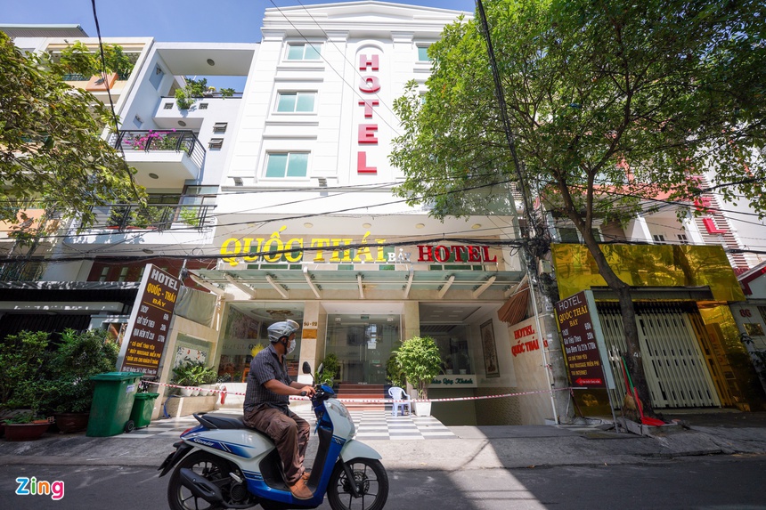 TP.HCM phong tỏa Khách sạn Quốc Thái ở khu Trung Sơn, xã Bình Hưng, huyện Bình Chánh. 