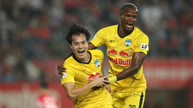 LS V-League 2021 đang biến động rất mạnh sau từng vòng đấu nhưng vị trí đầu bảng của Hoàng Anh Gia Lai vẫn được giữ nguyên.