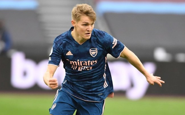 Odegaard sẽ phải ngồi ngoài ít nhất 2 trận nữa.