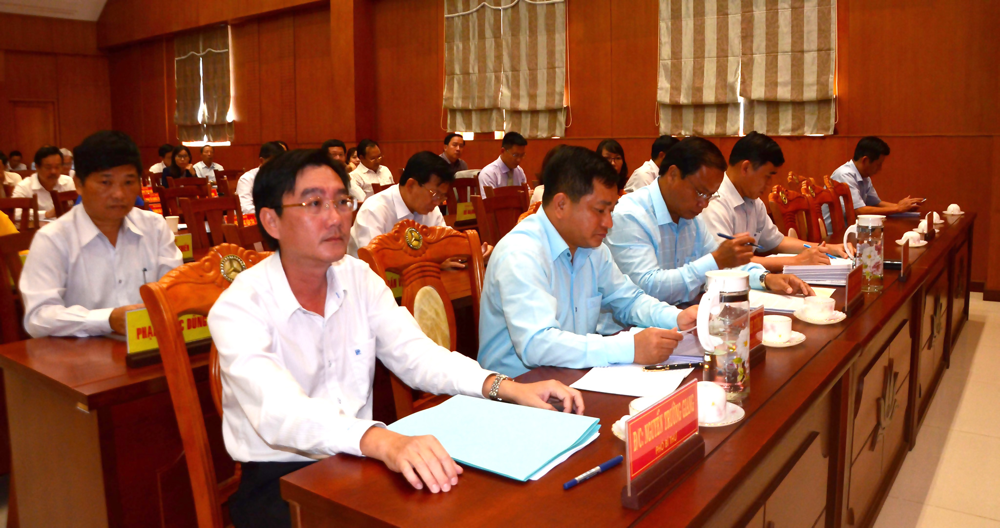 Các đại biểu tham dự hội nghị.