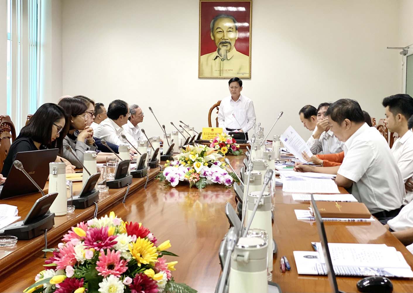 Ông Lê Ngọc Khánh, Phó Chủ tịch UBND tỉnh chủ trì cuộc họp