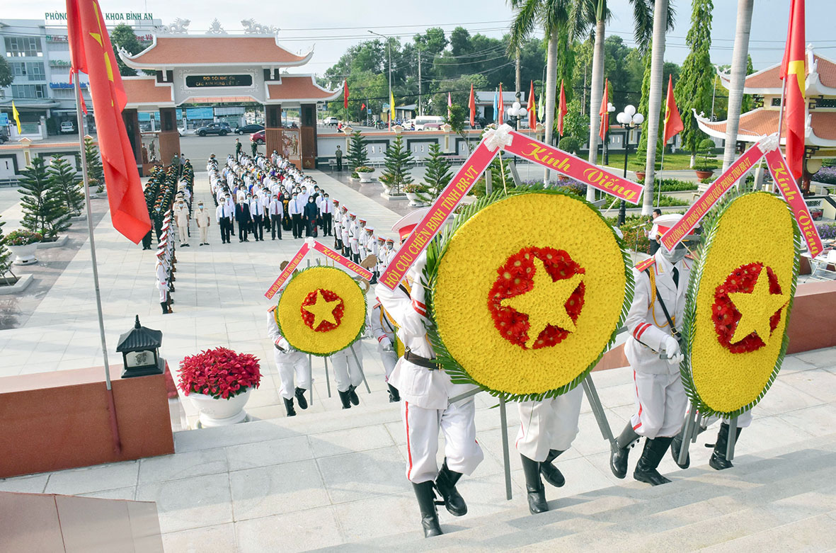 Quang cảnh Lễ viếng.