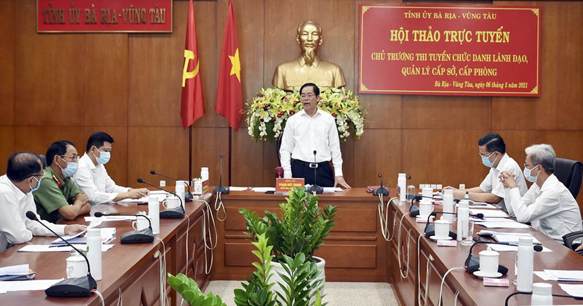 Ông Phạm Viết Thanh, Ủy viên Trung ương Đảng, Bí thư Tỉnh ủy chủ trì Hội thảo.