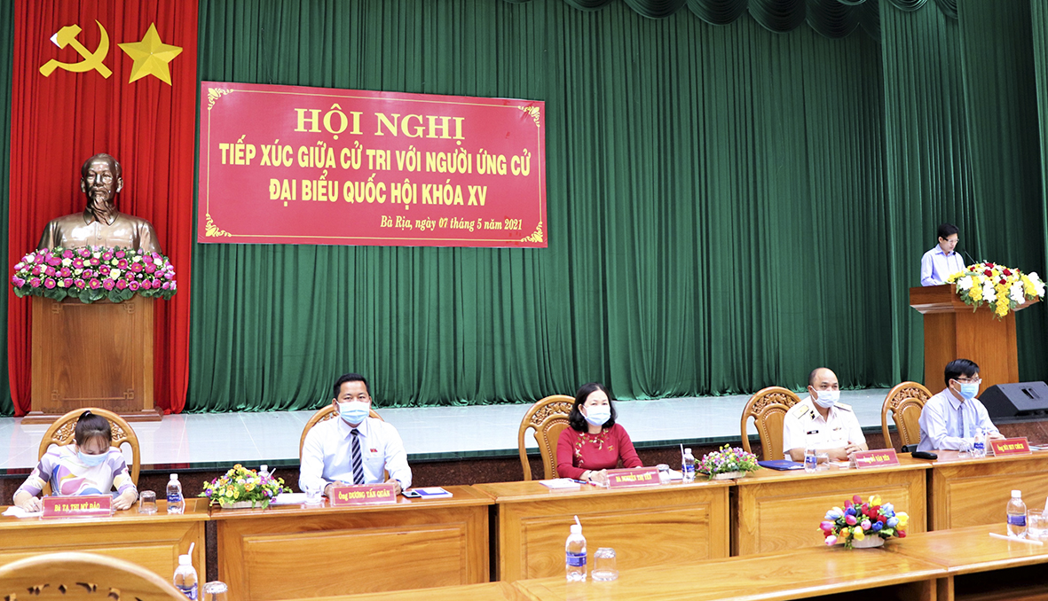  Các ứng cử viên ĐBQH khóa XV thuộc Đơn vị bầu cử số 2 tiếp xúc cử tri TP. Bà Rịa.