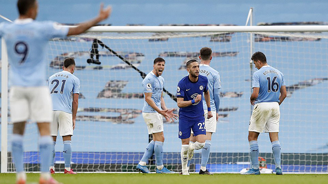 Manchester City và Chelsea đều có nhiều thay đổi trong đội hình xuất phát nhưng Thomas Tuchel đang cho thấy sự cao tay của mình.