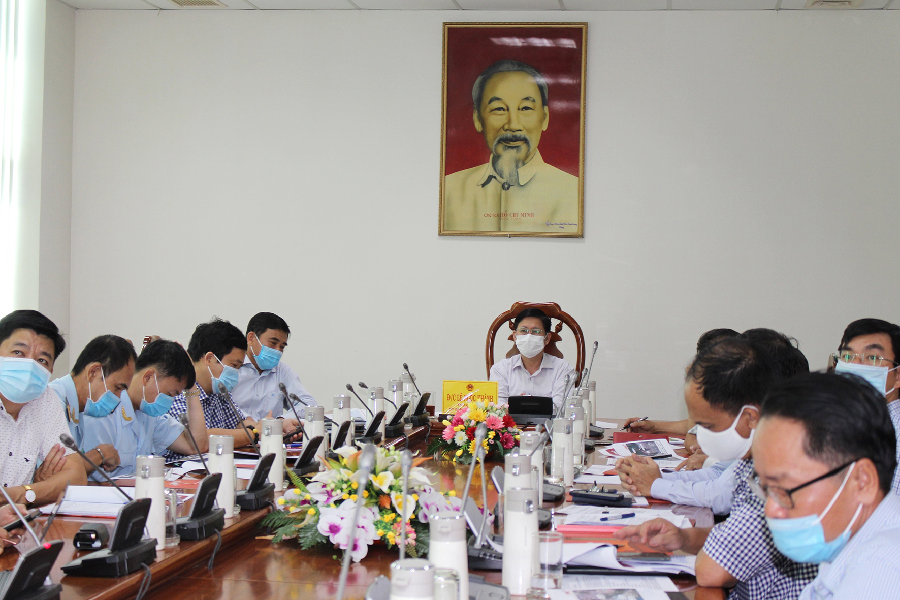 Ông Lê Ngọc Khánh, Phó Chủ tịch UBND tỉnh chủ trì buổi làm việc