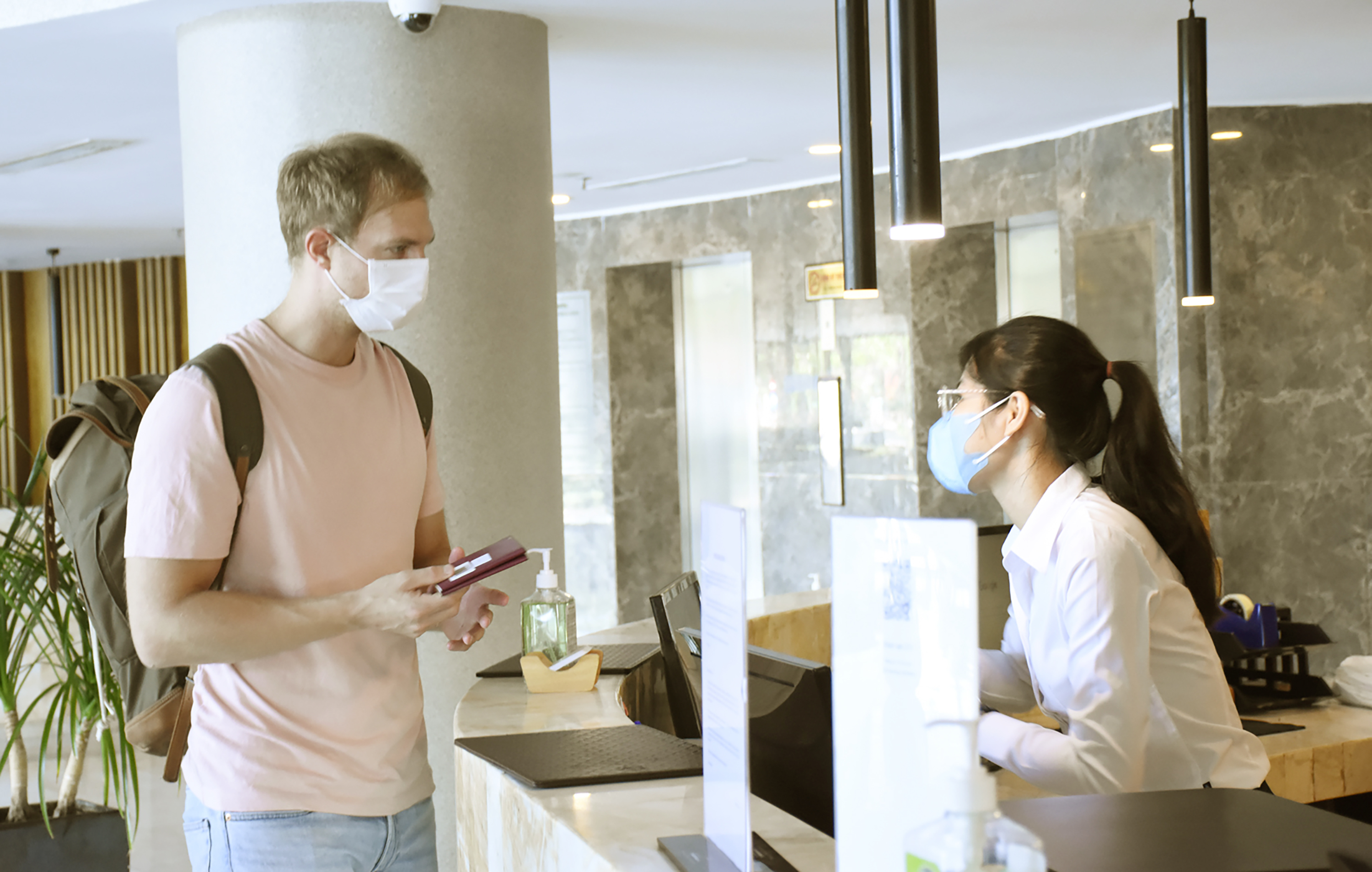 Du khách nước ngoài lưu trú tại khách sạn CAO đầu tháng 5.