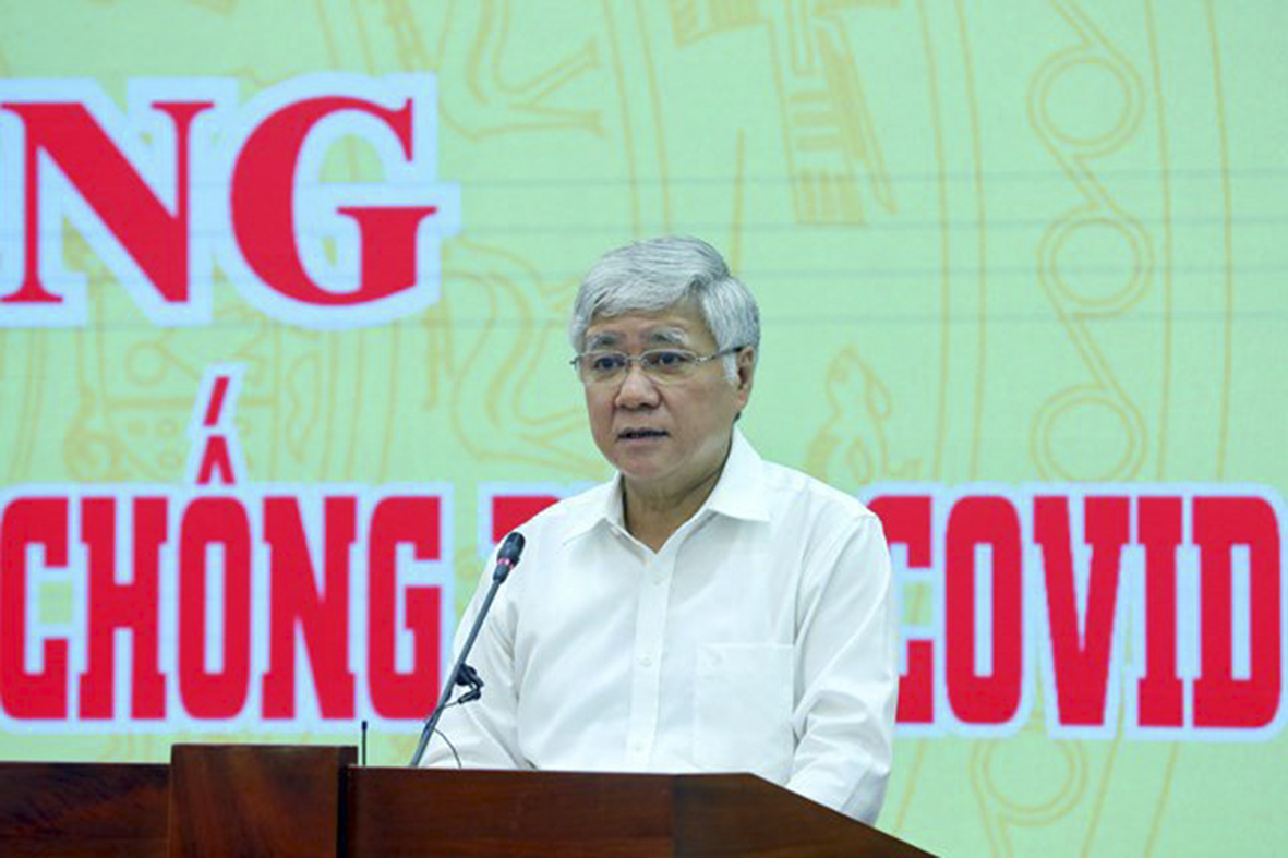 Bí thư Trung ương Đảng, Chủ tịch UBTƯ MTTQ Việt Nam Đỗ Văn Chiến kêu gọi các tổ chức, cá nhân, DN, đồng bào ta ở trong và ngoài nước tiếp tục chung tay góp sức, ủng hộ vật chất và tinh thần để hỗ trợ cho công tác phòng, chống dịch bệnh.