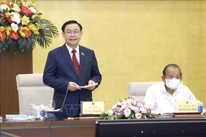 Chủ tịch Quốc hội Vương Đình Huệ phát biểu khai mạc Phiên họp thứ 7, Hội đồng Bầu cử quốc gia. Ảnh: Doãn Tấn/TTXVN