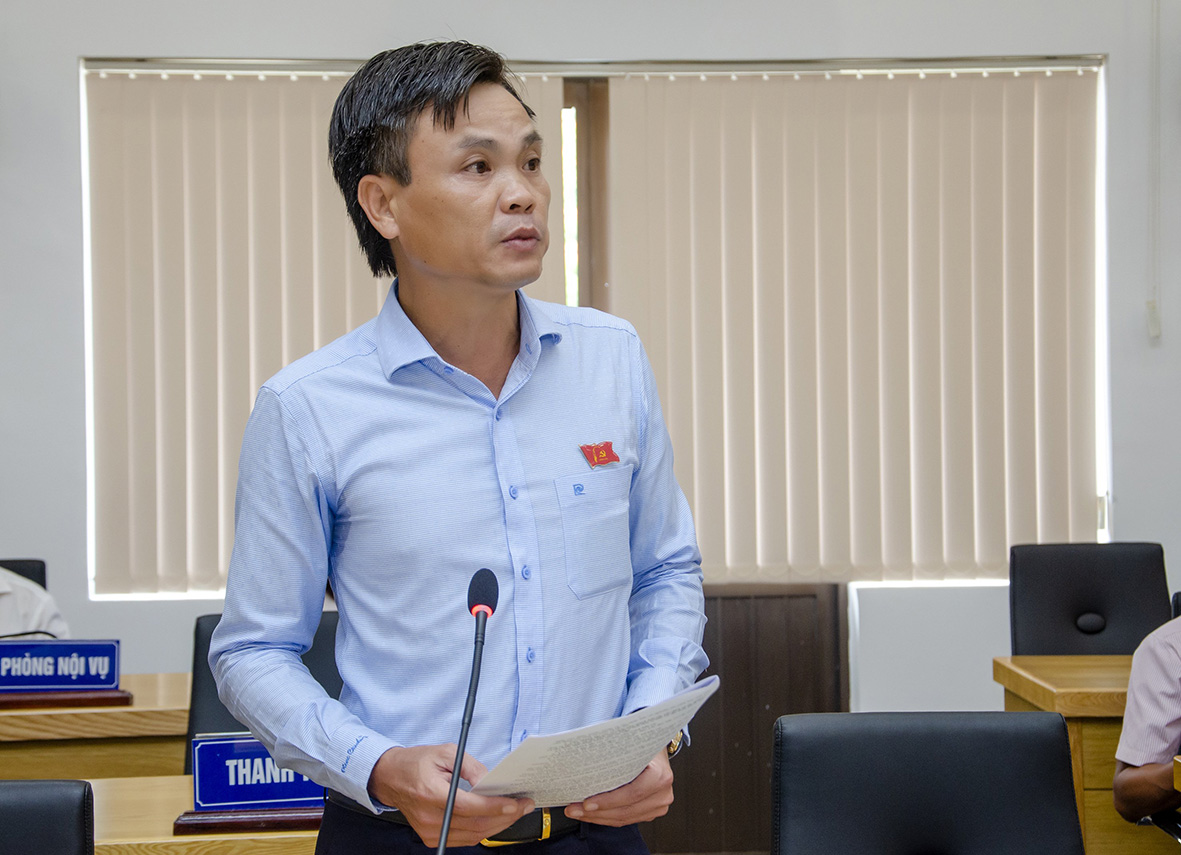 Ông Nguyễn Việt Dũng, Phó Chủ tịch HĐND TP. Vũng Tàu, Phó Chủ tịch UBBC TP. Vũng Tàu trình bày báo cáo Tổng kết cuộc bầu cử trên địa bàn thành phố Vũng Tàu.