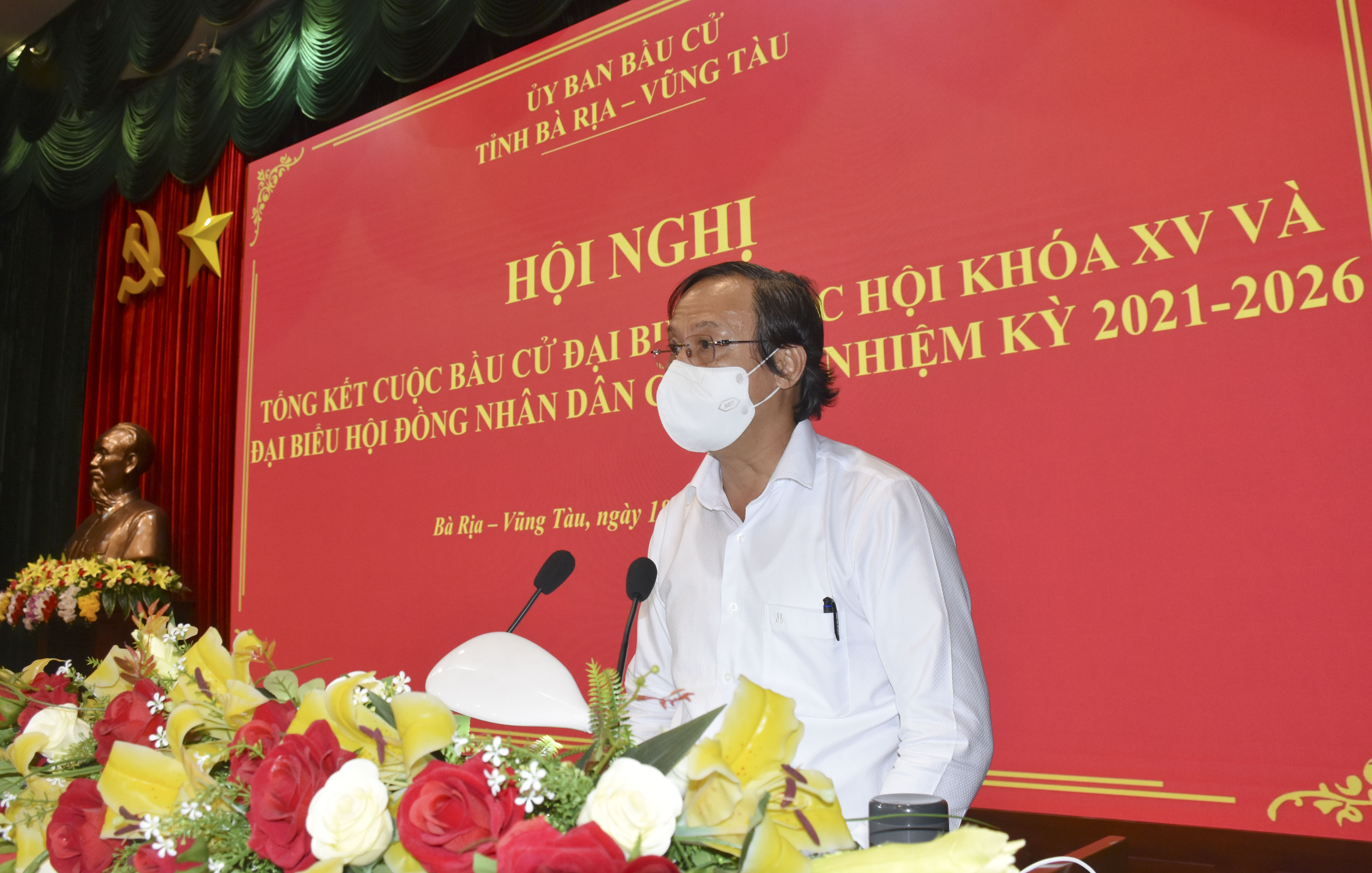 Ông Nguyễn Văn Thọ, Phó Bí thư Tỉnh ủy, Phó Trưởng BCĐ Bầu cử tỉnh, Chủ tịch UBND tỉnh, Chủ tịch UBBC tỉnh phát biểu tại Hội nghị.