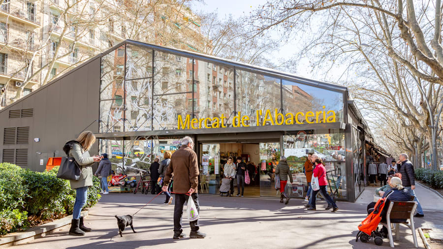 Passeig de Sant Joan của Barcelona (Tây Ban Nha) xếp thứ 2.  Ảnh: Shutterstock