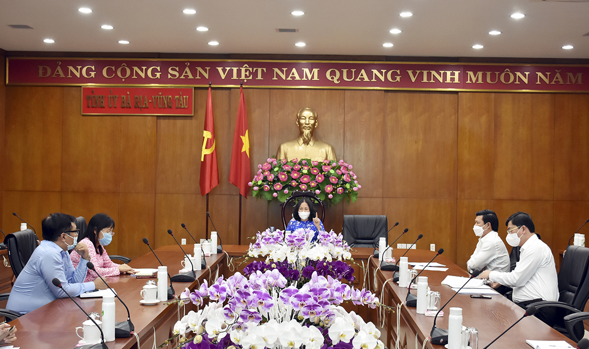 Quang cảnh cuộc họp.