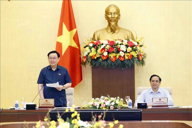 Chủ tịch Quốc hội Vương Đình Huệ phát biểu tại cuộc họp. Ảnh: Doãn Tấn/TTXVN