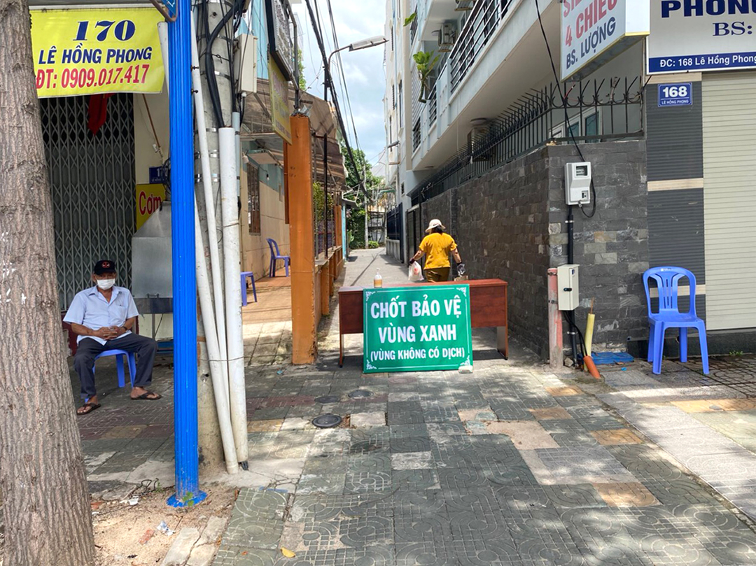 Chốt bảo vệ tại TP. Vũng Tàu nhằm kiểm soát người ra vào để giữ an toàn cho 