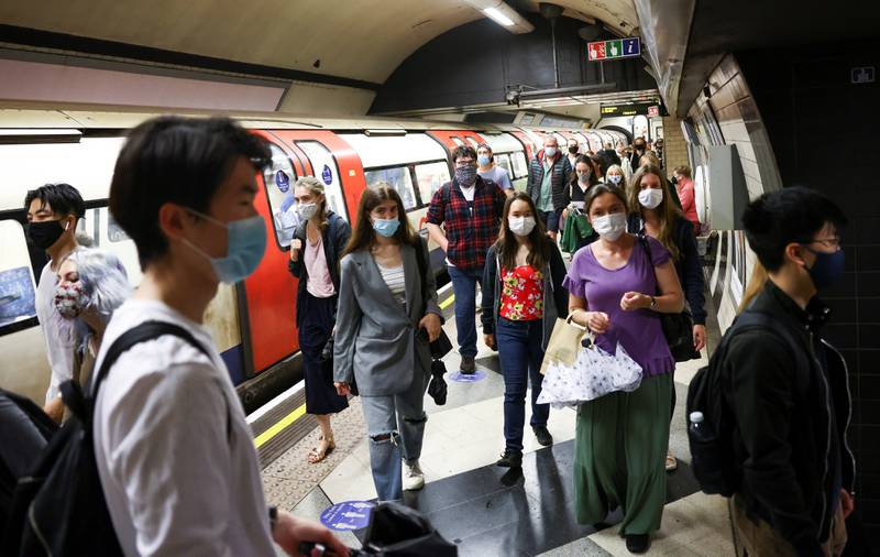 Nhịp sống tại London sau khi Anh dỡ bỏ các quy định hạn chế vào ngày 19/7.