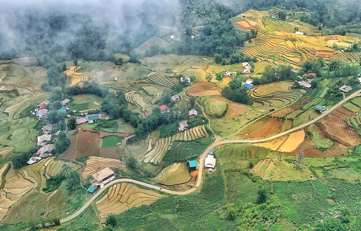 Sapa với những thửa ruộng bậc thang vắt ngang núi và lưng chừng trời là điểm đến được du khách quốc tế và trong nước ưa thích nhất để “săn ảnh”.