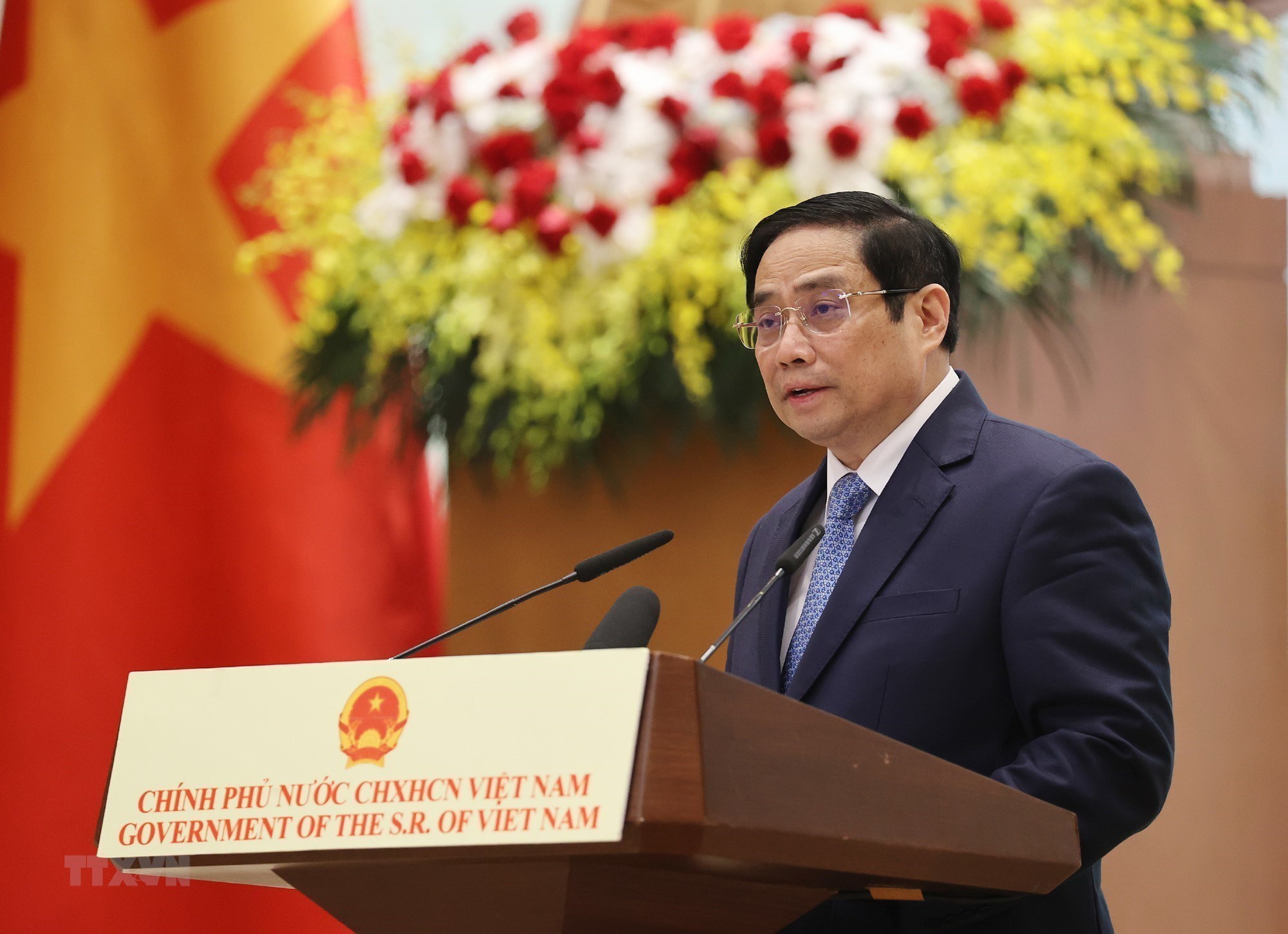 Thủ tướng Phạm Minh Chính đọc diễn văn tại Lễ kỷ niệm. Ảnh: TTXVN