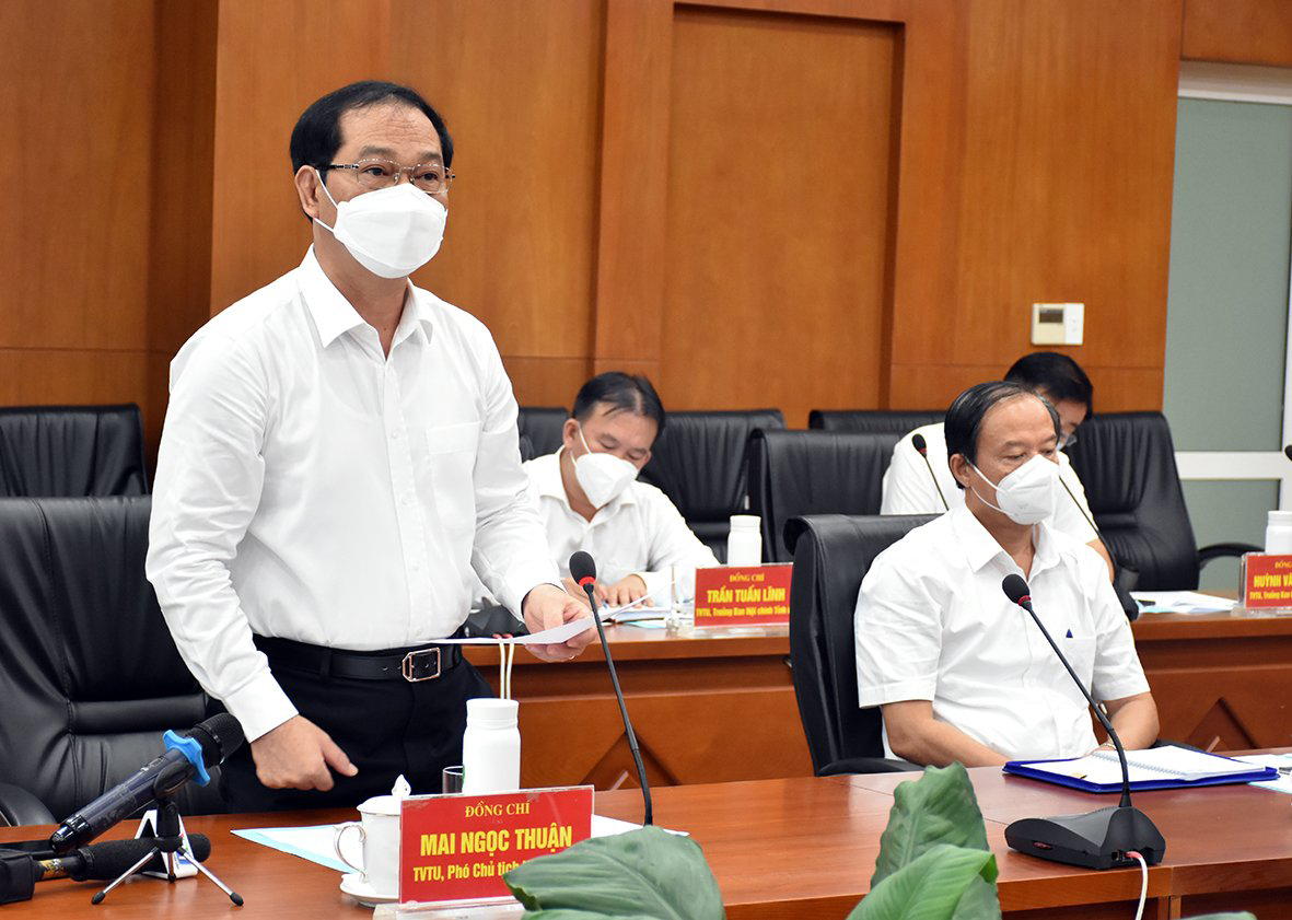 Ông Mai Ngọc Thuận, Phó Chủ tịch HĐND tỉnh, Phó Trưởng BCĐ Phòng, chống dịch COVID-19 tỉnh đề nghị, cần tiến hành sàng lọc có trọng tâm, trọng điểm trong thời gian tới.