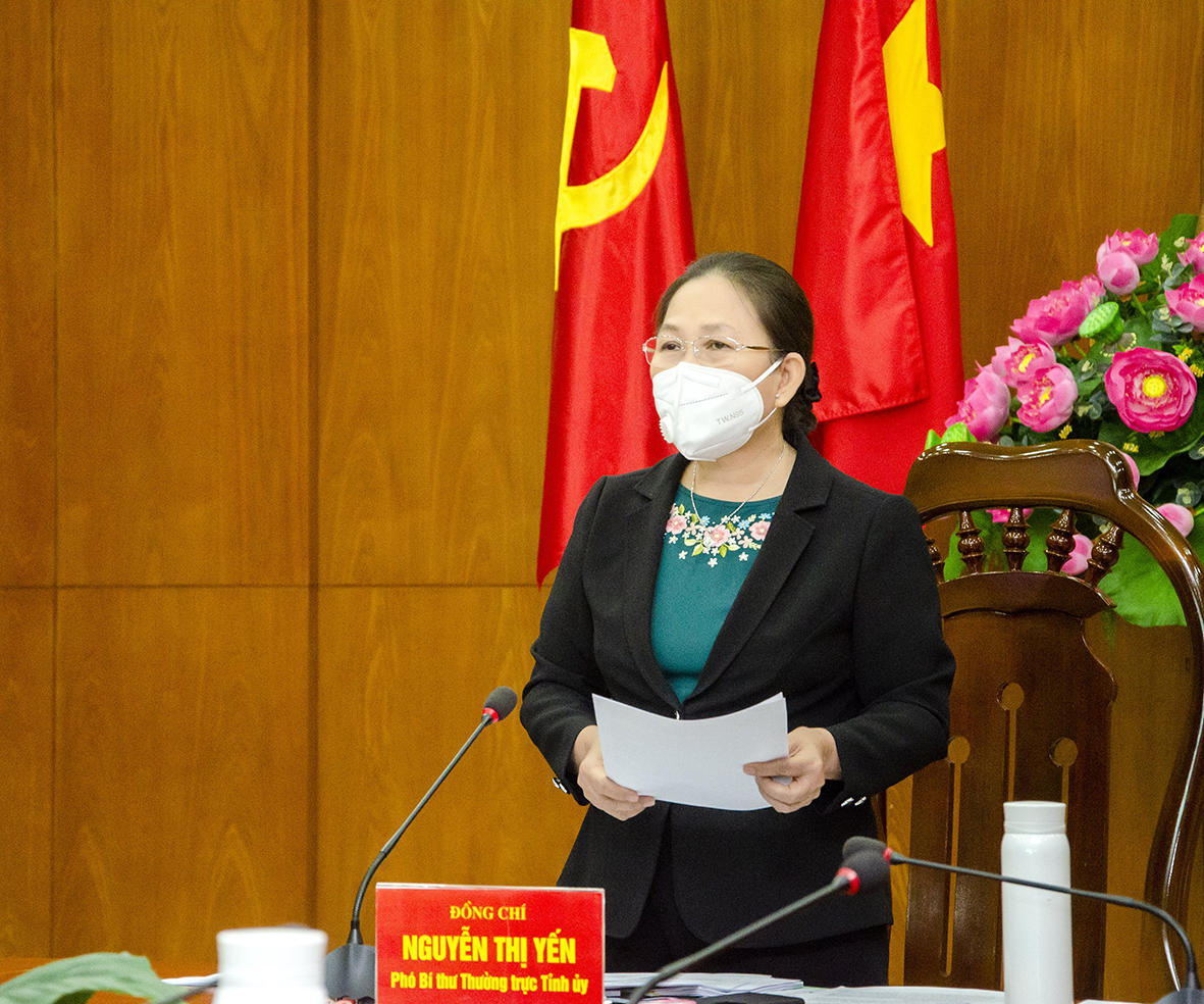 Bà Nguyễn Thị Yến, Phó Bí thư Thường trực Tỉnh ủy, Trưởng Đoàn ĐBQH tỉnh BR-VT phát biểu tham luận hội nghị.