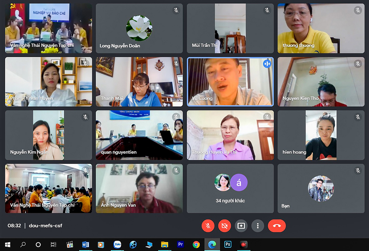 Các học viên tham gia Lớp tập huấn trực tuyến thông qua hệ thống ứng dụng Google Meet.