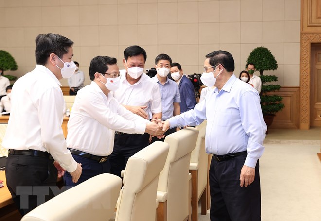 Thủ tướng Phạm Minh Chính với các đại biểu. Ảnh: TTXVN