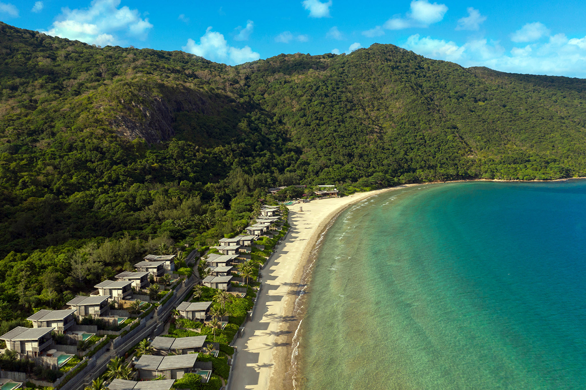 Six Senses Côn Đảo Resort được tỉnh cho phép đón khách du lịch từ ngày 15/10. Trong ảnh: Du khách tham quan công viên rừng Minera Bình Châu Hot Springs tháng 4/2021. Ảnh: www.sixsensescondao.com.
