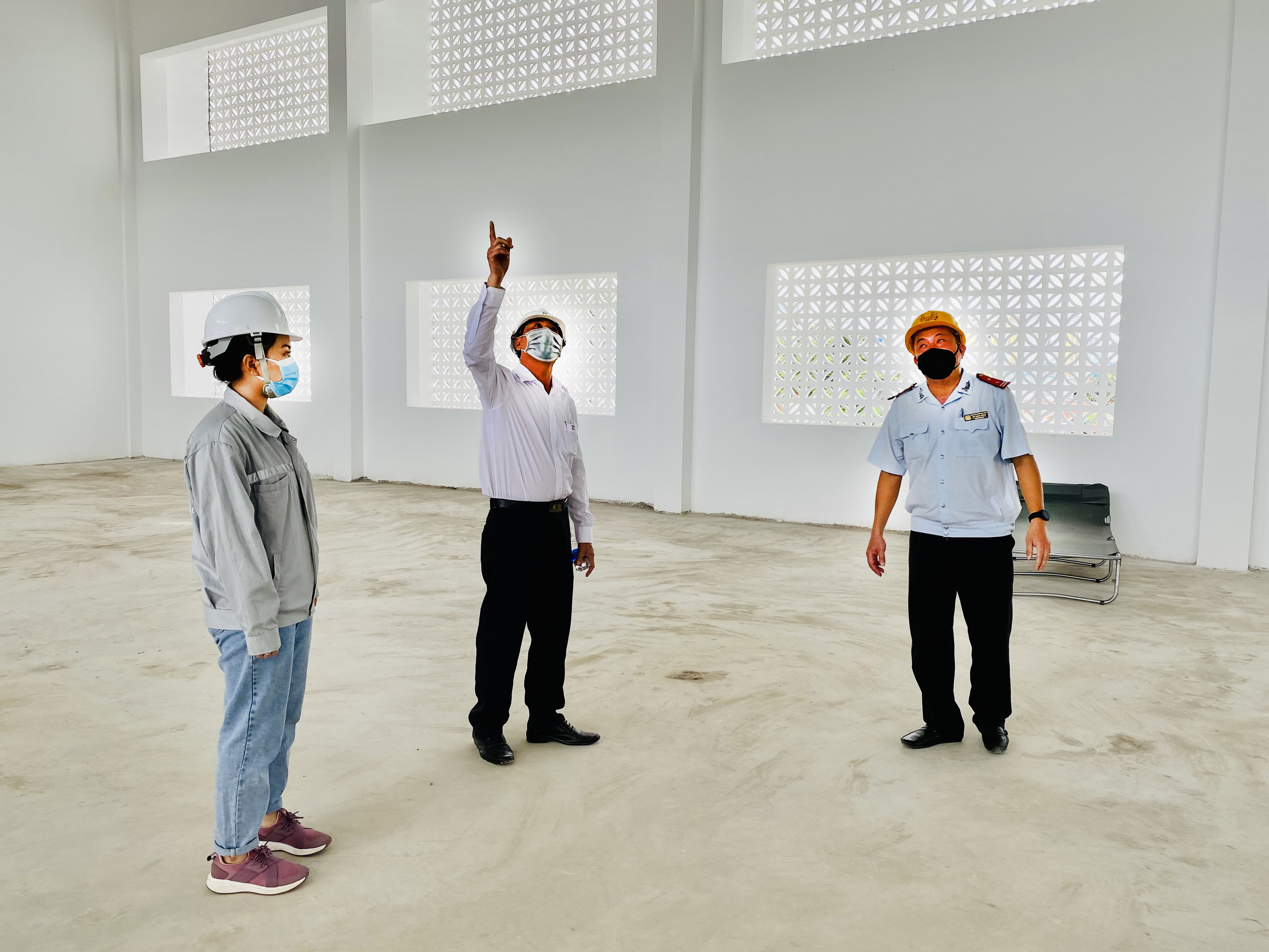 Kiểm tra Khu cách ly y tế (dự phòng khi xuất hiện F0) tại công trình xây dựng trường Tiểu học Thắng Nhì, TP. Vũng Tàu.