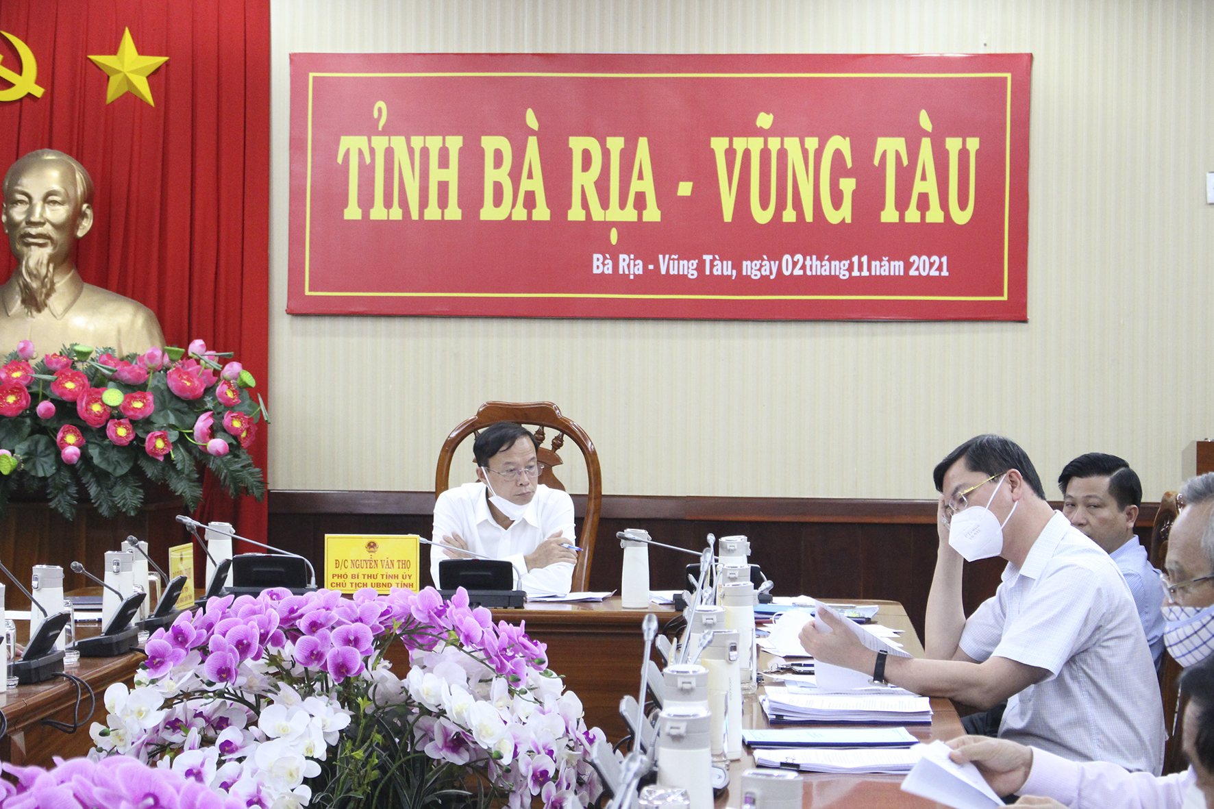 Ông Nguyễn Văn Thọ, Chủ tịch UBND tỉnh chủ trì cuộc họp.