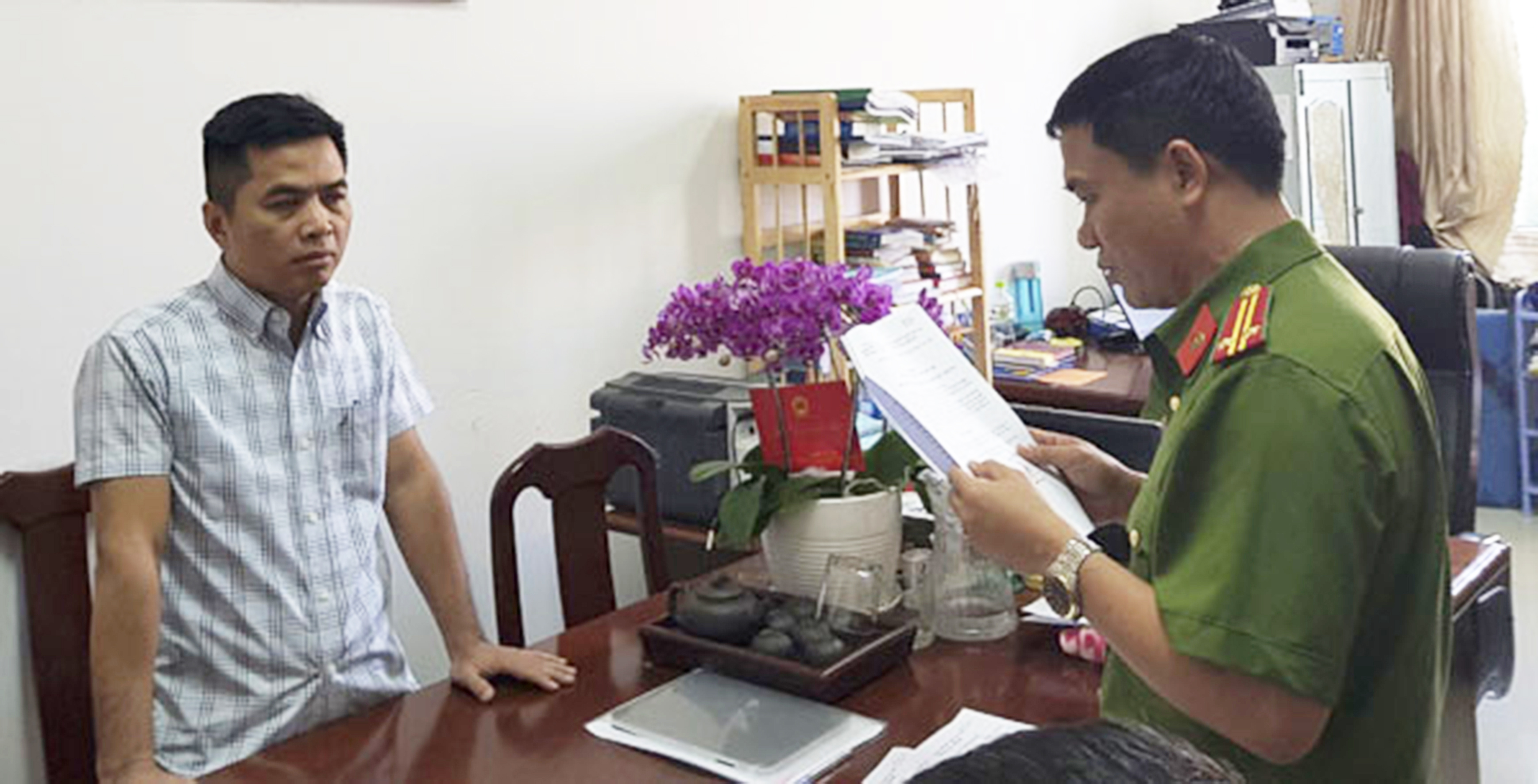 Bị can Dũng thời điểm Cơ quan CSĐT-Công an tỉnh Bà Rịa-Vũng Tàu đọc lệnh bắt giữ.