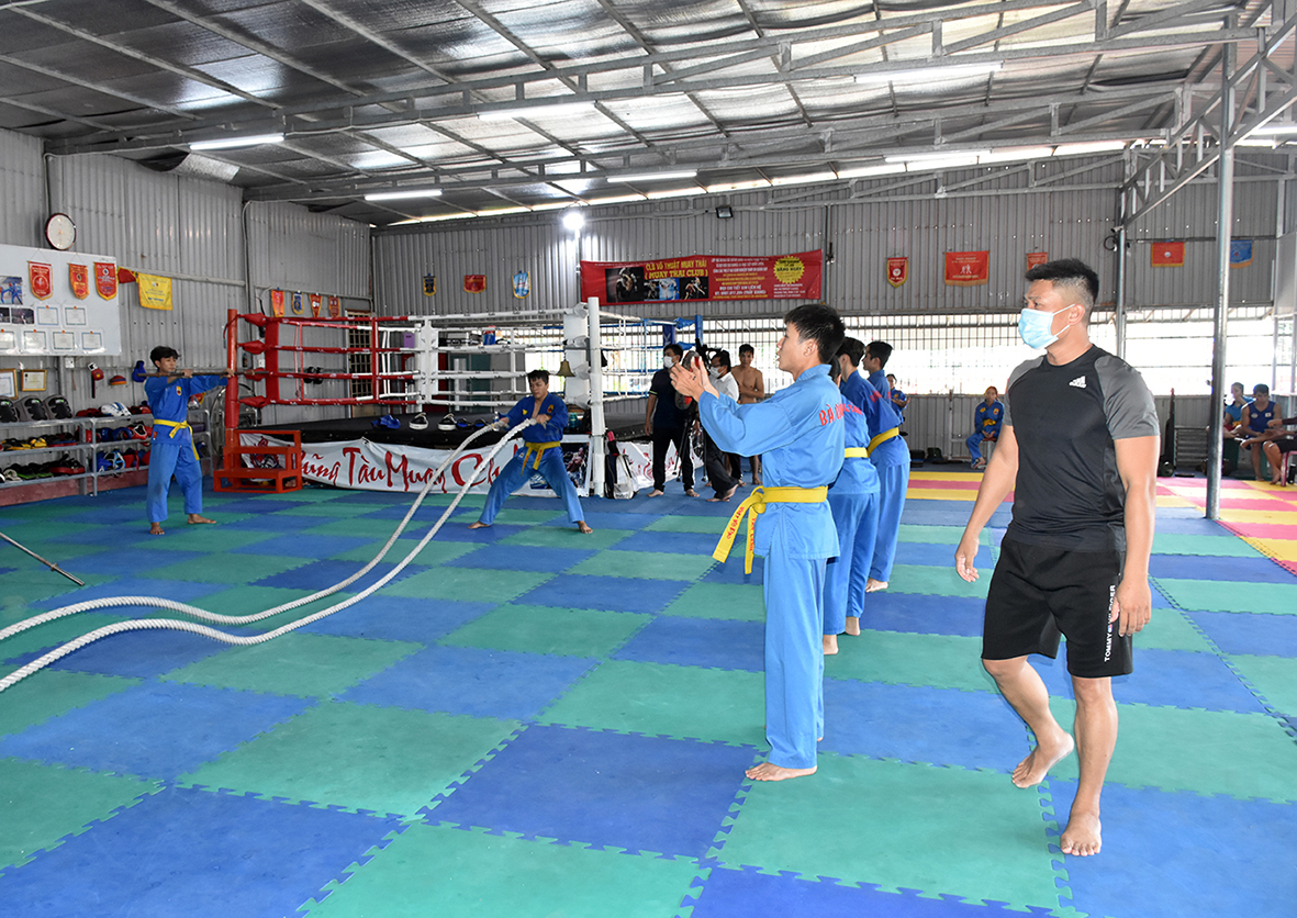 Các VĐV Đội tuyển Vovinam tỉnh tập luyện.