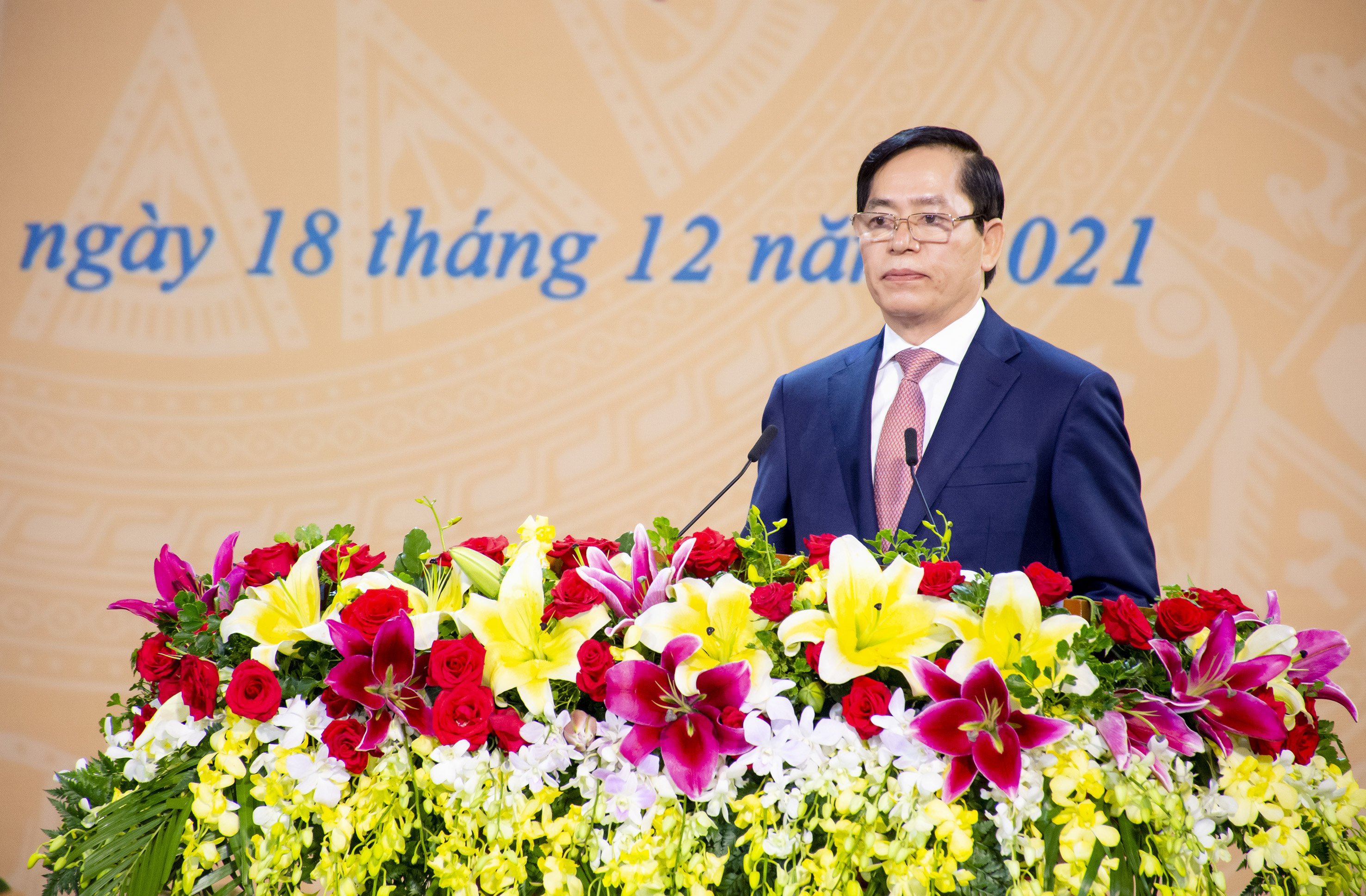 Ông Phạm Viết Thanh, Ủy viên Trung ương Đảng, Bí thư Tỉnh Ủy, Chủ tịch HĐND tỉnh đọc Diễn văn khai mạc Lễ Kỷ niệm.