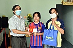 Báo BR-VT thăm, tặng quà Tết các gia đình khó khăn