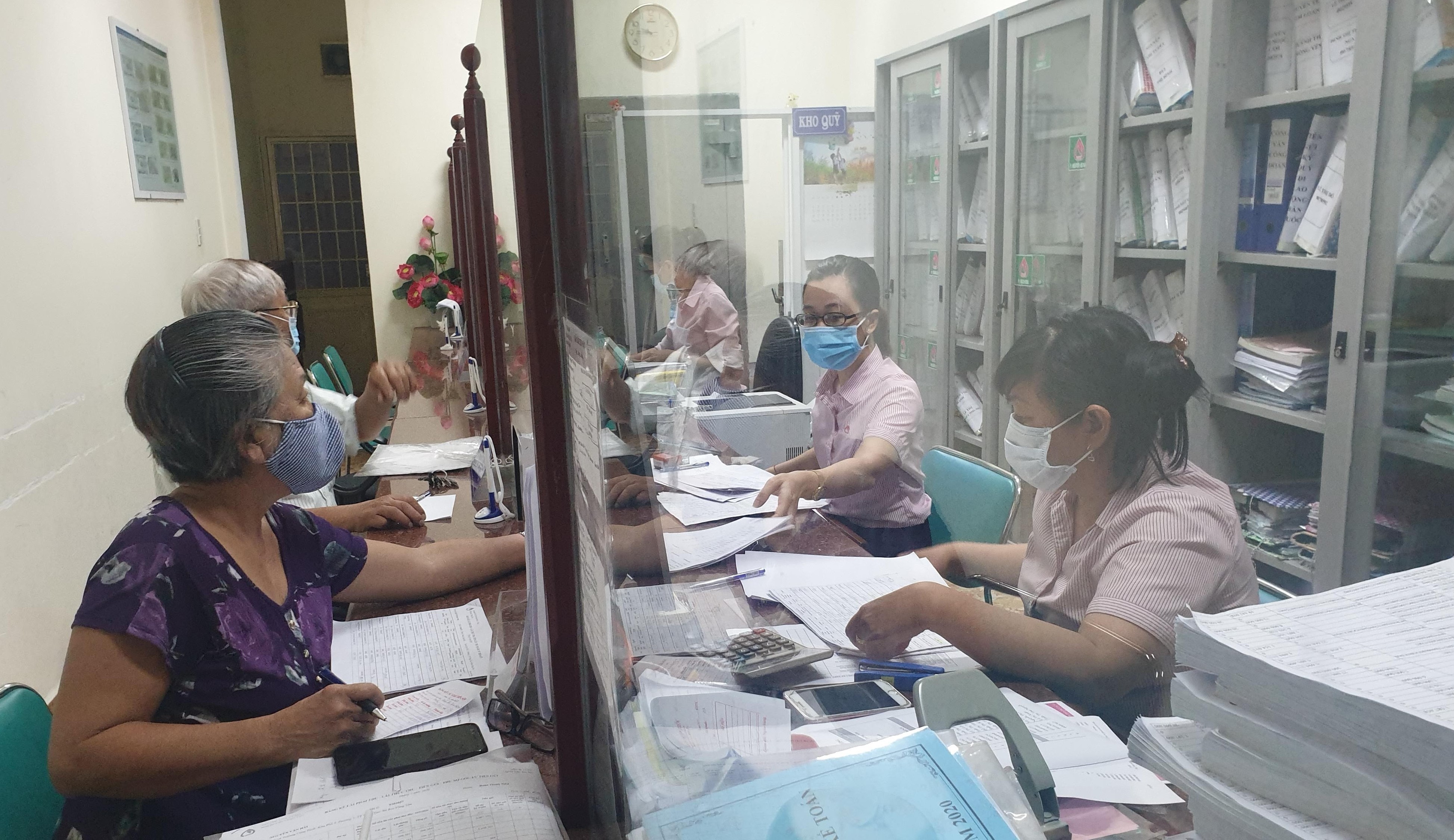 Giải ngân vốn vay ưu đãi tại NHCSXH TP. Vũng Tàu.