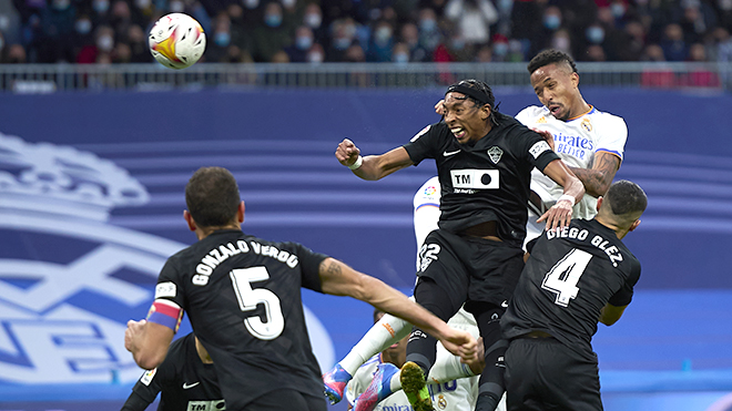 Militao lại trở thành người hùng gỡ hòa cho Real Madrid ở phút 90+2.