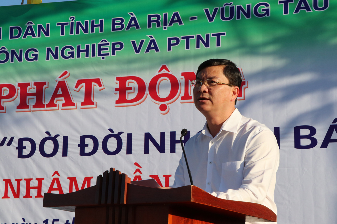 Ông Nguyễn Công Vinh, Phó Chủ tịch UBND tỉnh phát biểu tại Lễ phát động “Tết trồng cây” Xuân Nhâm Dần 2022.