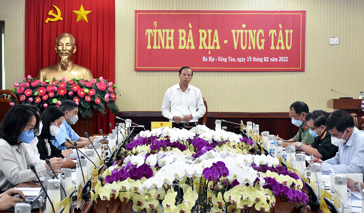 Ông Nguyễn Văn Thọ, Chủ tịch UBND tỉnh chủ trì cuộc họp.