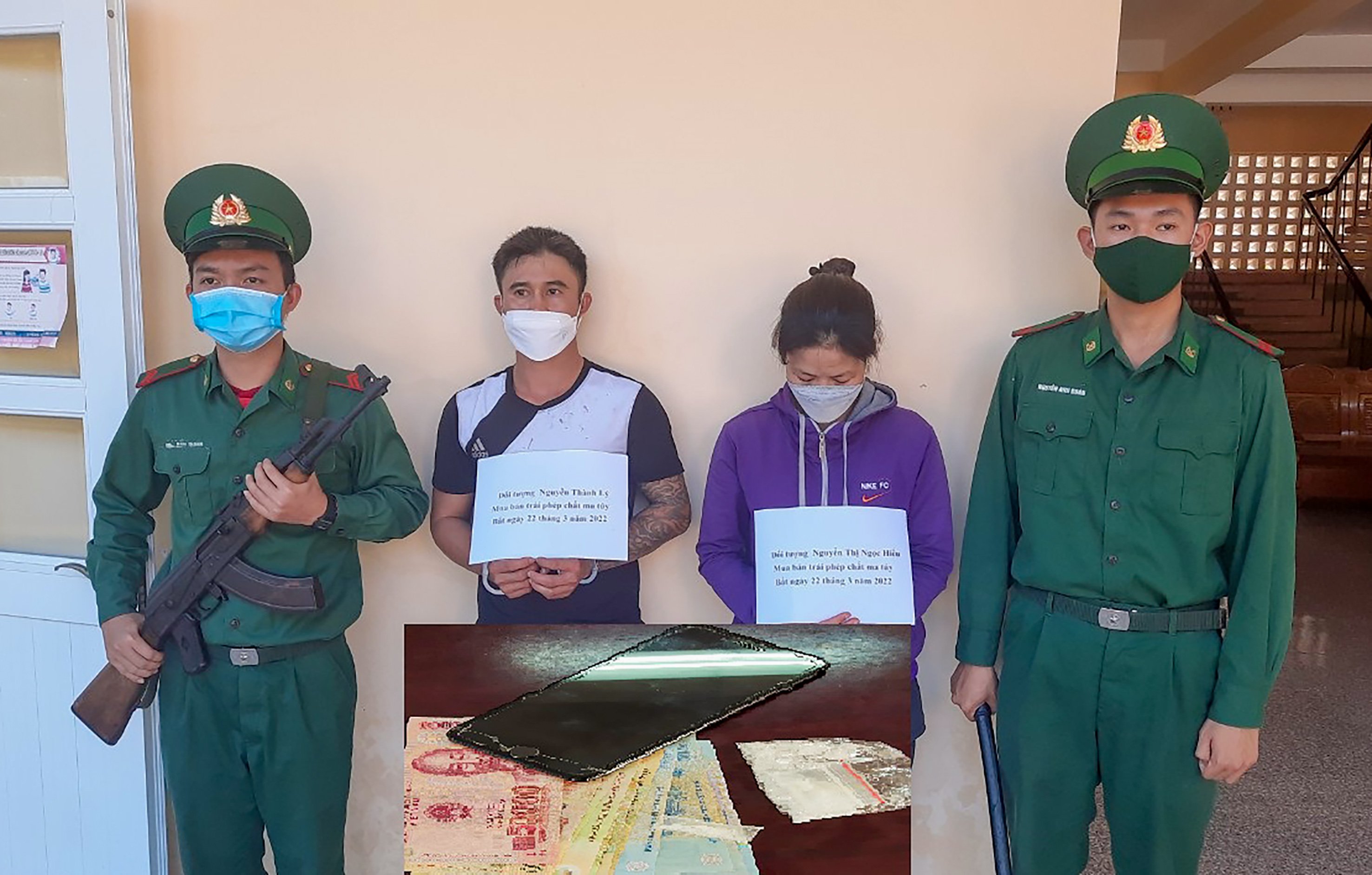 Nguyễn Thành Lý, Nguyễn Thị Ngọc Hiếu và tang vật vụ án tại Bộ đội Biên phòng tỉnh Bà Rịa-Vũng Tàu. 