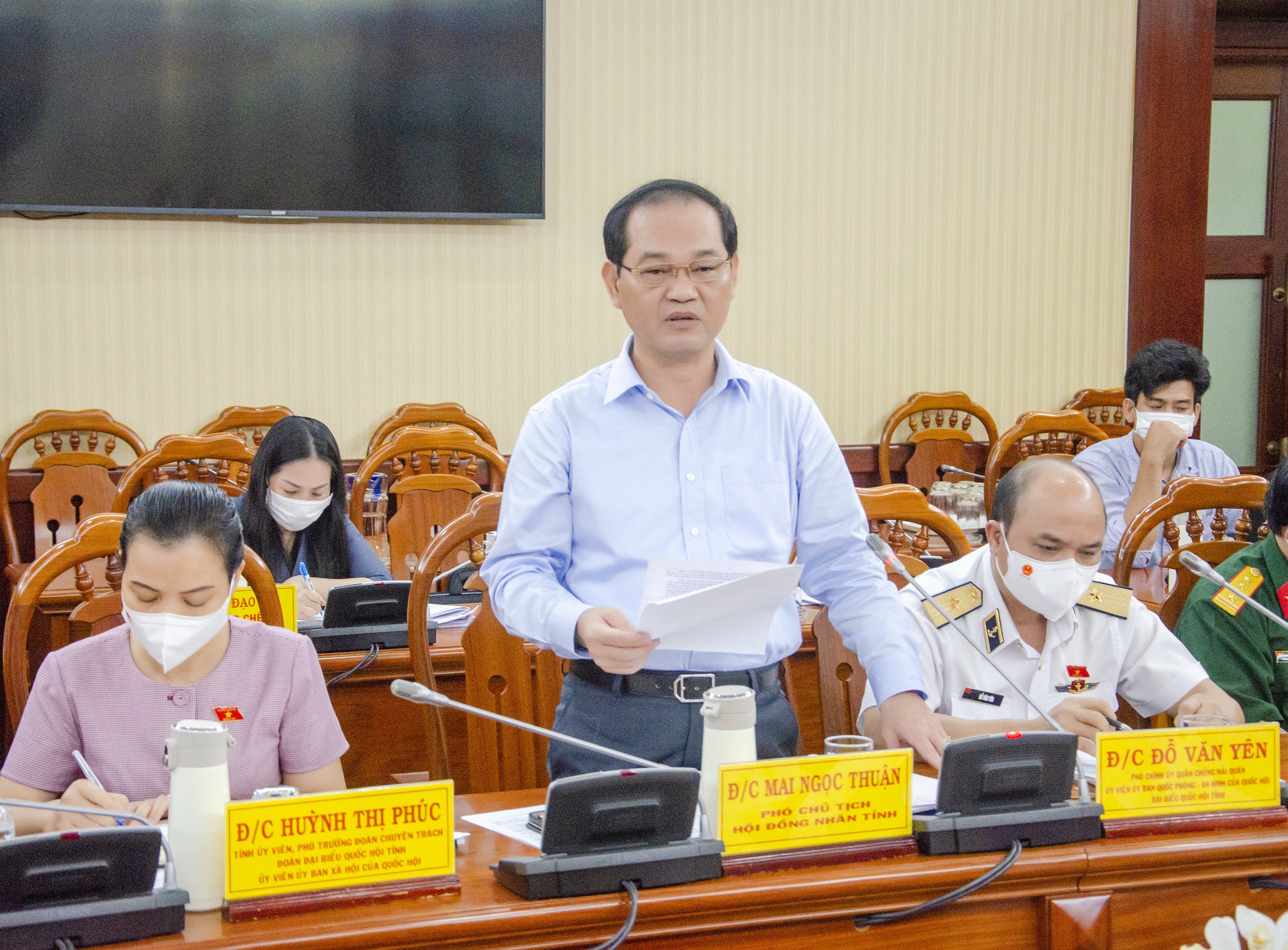 ông Mai Ngọc Thuận, Ủy viên Ban Thường vụ Tỉnh ủy, Phó Chủ tịch HĐND tỉnh phát biểu về vấn đề nâng cao vai trò, trách nhiệm của các cơ quản lý nhà nước trong phối hợp xử lý khiếu nại, tố cáo.