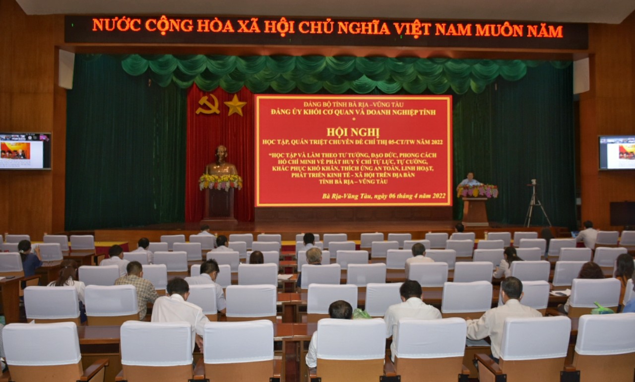 Quang cảnh hội nghị.