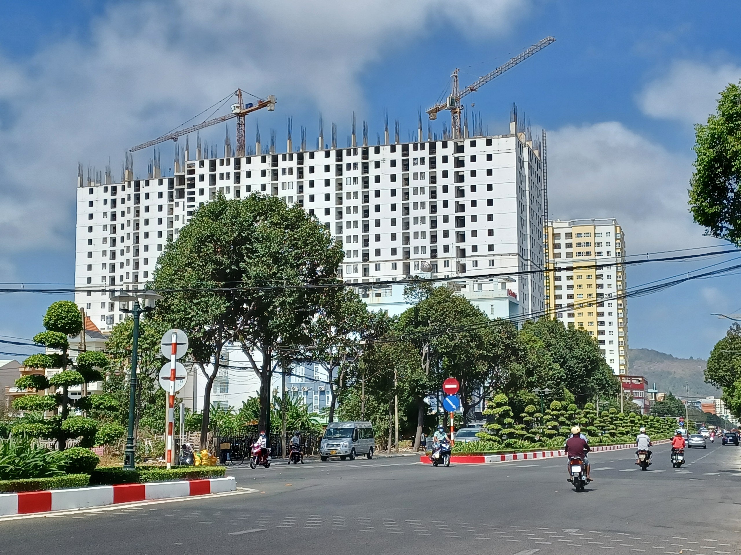 Người dân mong muốn DN sớm có phương án hoàn thiện dự án Sơn Thịnh 3 theo quyết định được phê duyệt.