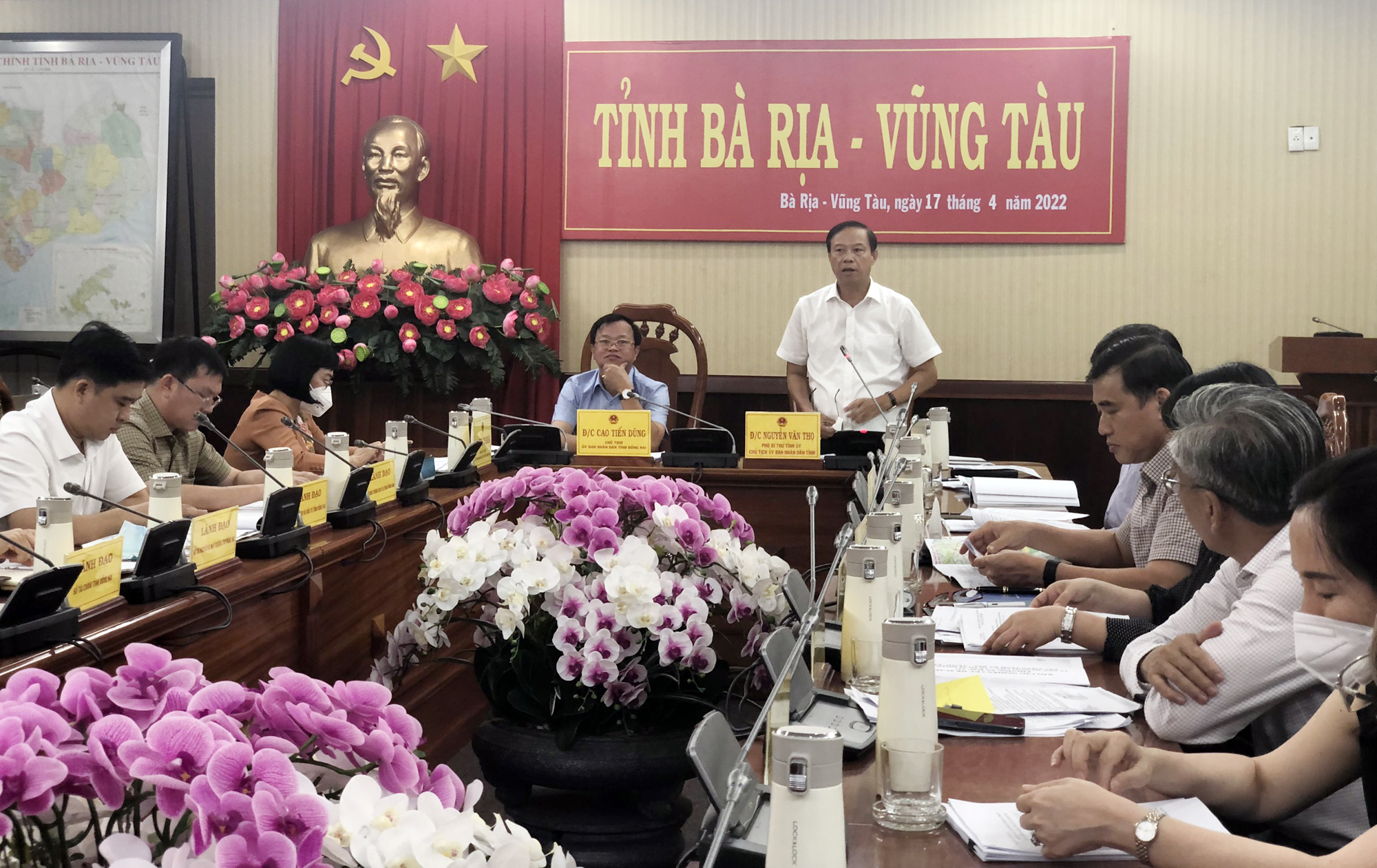 Ông Nguyễn Văn Thọ, Chủ tịch UBND tỉnh phát biểu tại buổi làm việc.