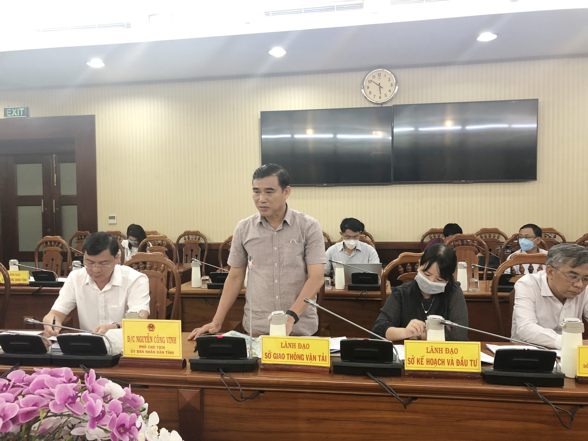 Ông Trần Thượng Chí, Giám đốc Sở GT-VT tỉnh phát biểu ý kiến tại buổi làm việc.