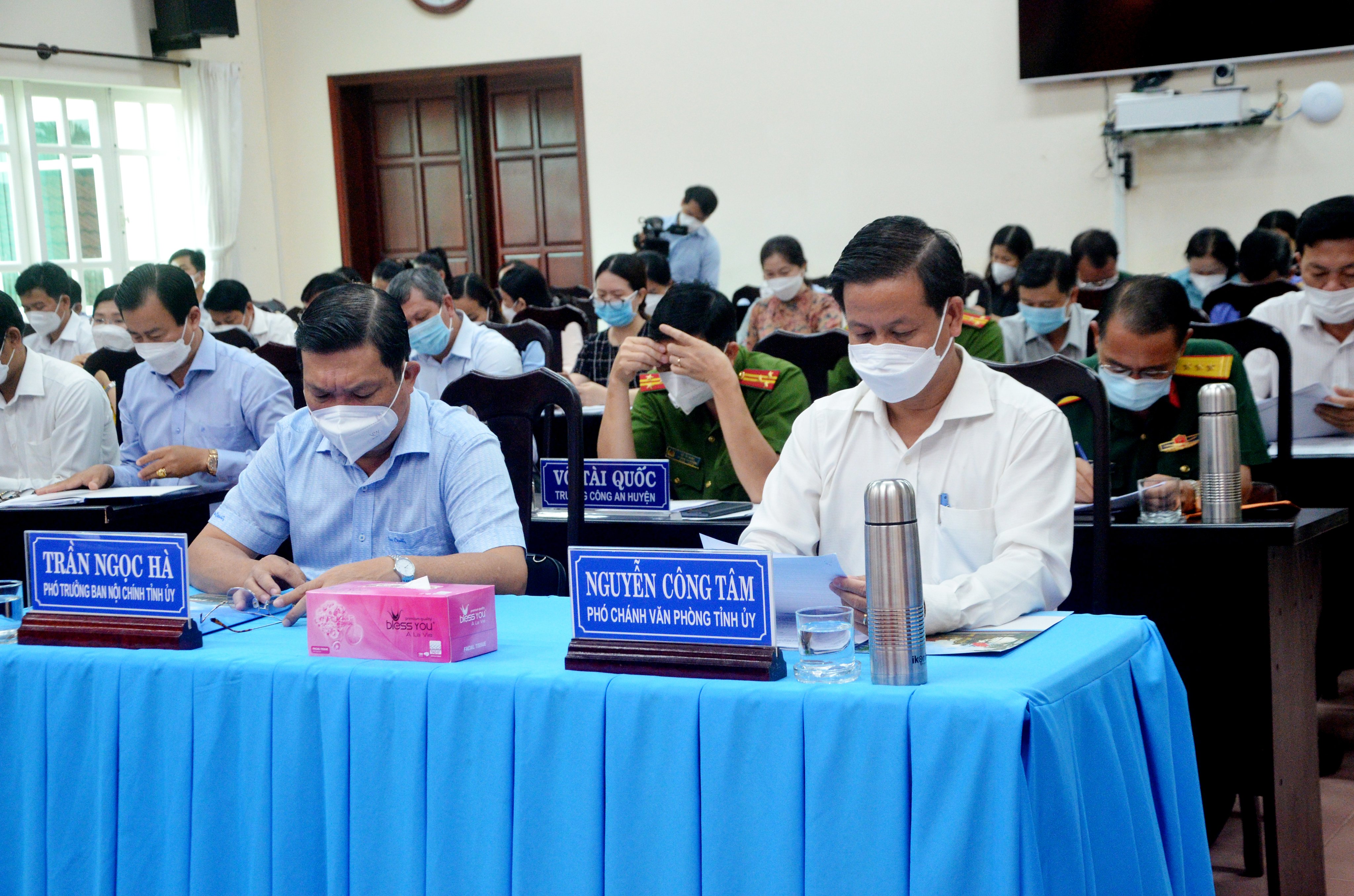 Các đại biểu tham dự Hội nghị.