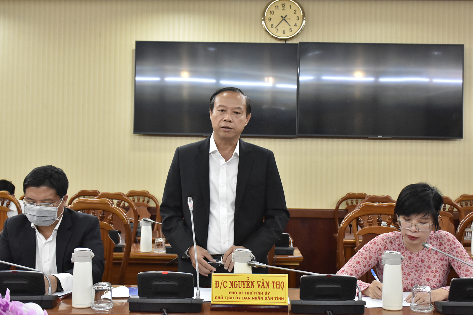 Ông Nguyễn Văn Thọ, Chủ tịch UBND tỉnh phát biểu tại buổi làm việc.