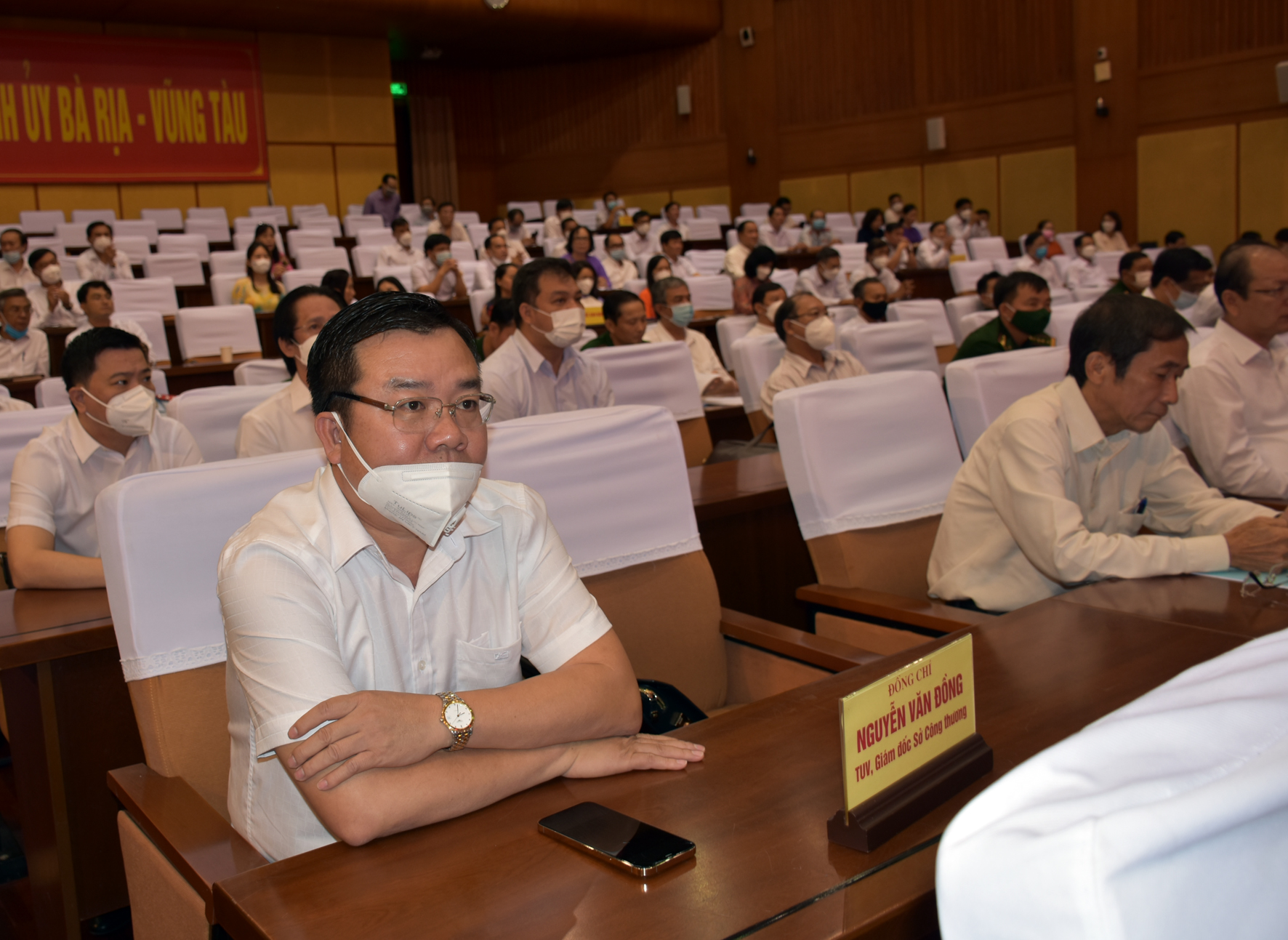 Các dại biểu tham dự hội nghị.